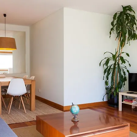 Stunning Sunny Flat - 2 Min Beach By Host Wise *