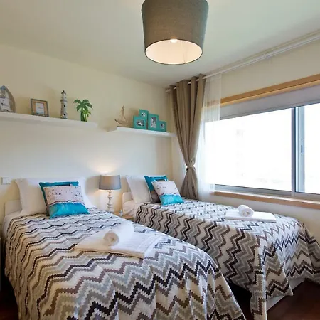Stunning Sunny Flat - 2 Min Beach By Host Wise