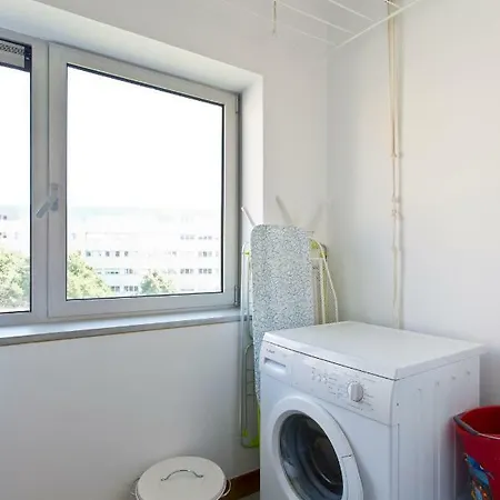 Stunning Sunny Flat - 2 Min Beach By Host Wise Apartment *